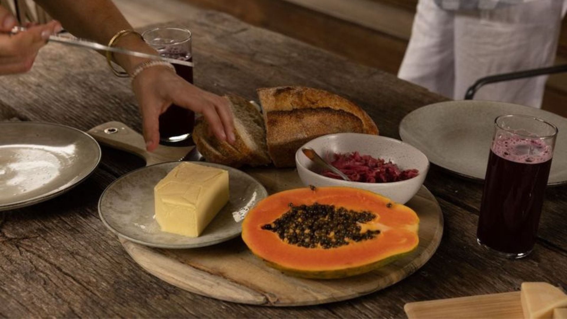 7 foods everyone should eat for better gut, skin + metabolic health